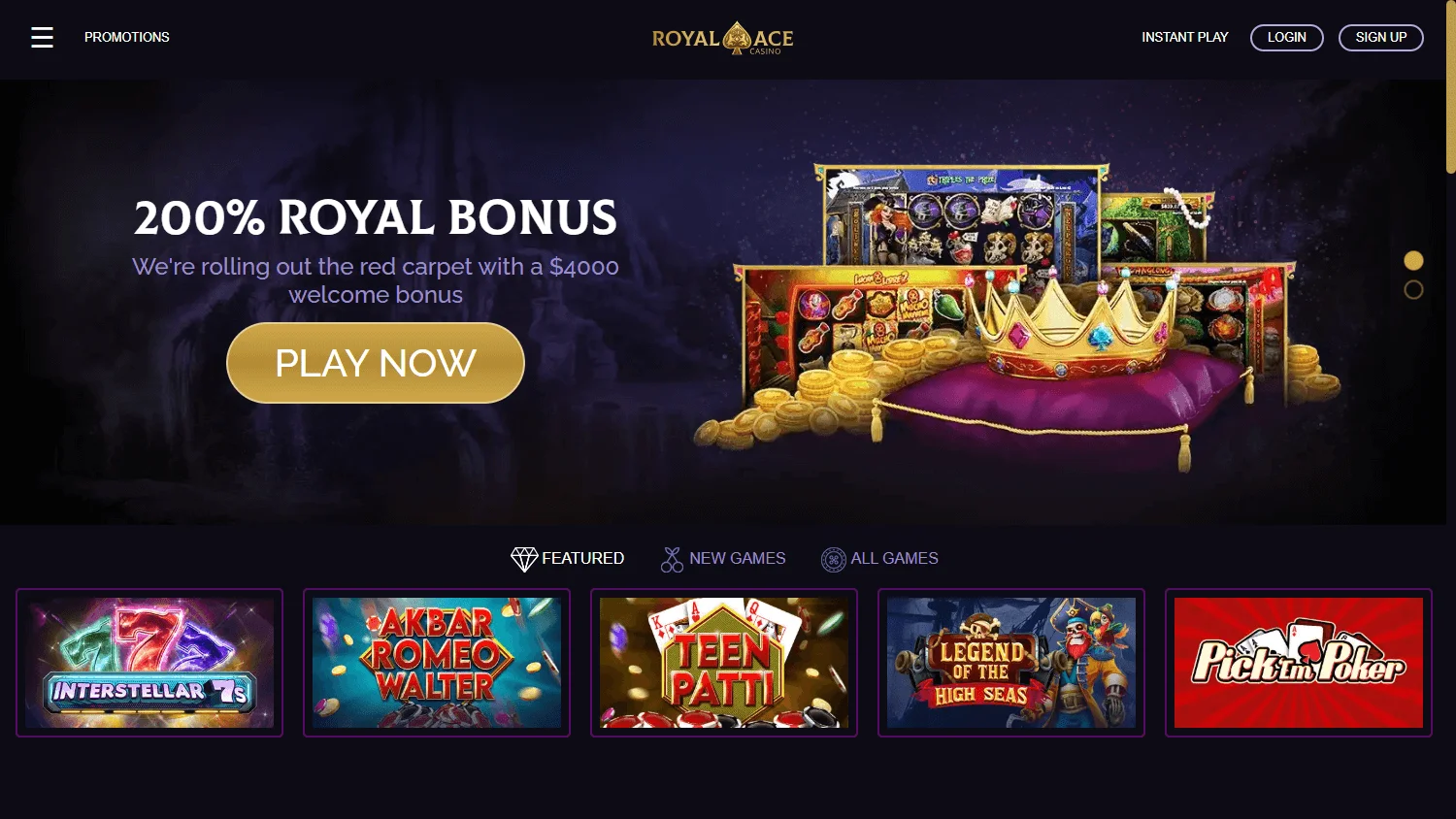 Royal Ace Casino desktop home screen with welcome offer
